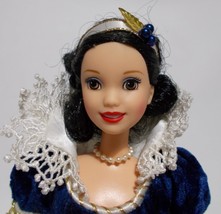 Disney Snow White Holiday Princess Collector Barbie Doll Vintage 90s - £18.47 GBP