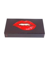 The Joy of Light Designer Matches Red Lips on Black Matte 4" Matches - €5,95 EUR The Joy of Light Designer Matches Red Lips on Black Matte 4" Matches - €5,95 EUR