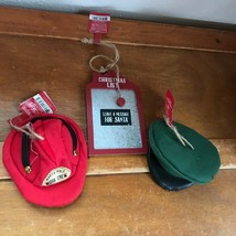 Gently Used Lot of Red Painted Wood Magnetic Message Board Red &amp; Green North - £7.20 GBP
