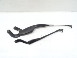 07 Mercedes W219 CLS63 CLS550 windshield wipers set, 2118200444, 2118201544 - $37.39