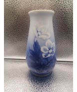 VINTAGE BING AND GRONDAHL B&amp;G DENMARK flowers 5 1/2&quot; VASE [a8] - $44.55
