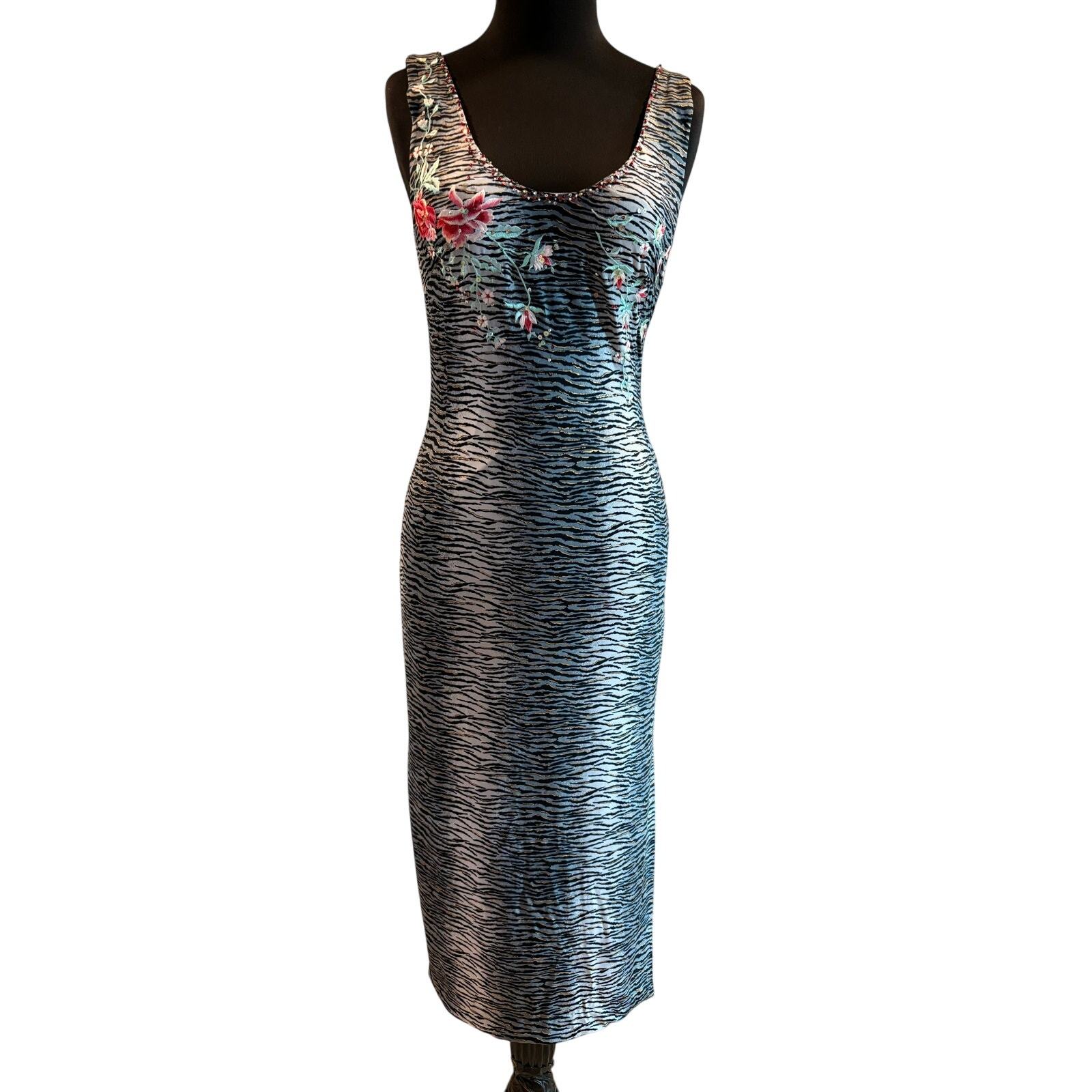 CACHE Dress Body Hugging Lined Beaded Embroidery 13.5&quot; Split Scoop Front... - $95.00