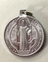 EIVS IN OBITV NRO PR E Sentia MVNIAMVR Italy Vintage Religious Medal - $3.95