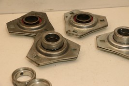 LOT of 4 NICE FT12-16 3 Bolt Flange Bearing 1&quot; ID 3&quot; Bolt Circle CamLock w/screw - £46.80 GBP
