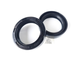 FOR Yamaha XT125 &#39;82-&#39;83 SR250 &#39;80-&#39;82 YD125 &#39;89 Fork Oil Seal 2pcs New - £6.12 GBP