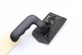 99-06 CHEVROLET SILVERADO 2500 HD FRONT PASSENGER INTERIOR DOOR HANDLE Q0954 image 5