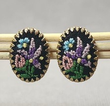 Vintage Floral Needlepoint Cross Stitch Flowers Gold-tone Clip-on Stud Earrings - £13.98 GBP