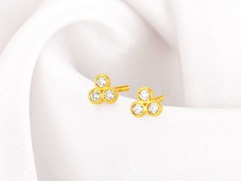 14K Gold Twinkling Triangle Diamond Stud Earrings | Minimalist Earring, Diamond  - £227.84 GBP