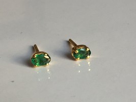 natural emerald stud in 14k hallmarked solid gold - £137.84 GBP