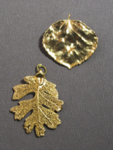 VINTAGE Pin-Brooches Gold Plated 1 Leaf-Like Pendant 1 Shiny Leaf 1990s ... - £4.61 GBP