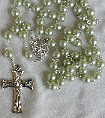 Peridot metal pearls Rosary