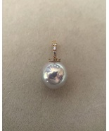 Solid 18K Gold_Rare 9mm Japanese Silver-Lime Green Madama Akoya Pearl Pe... - $330.20 CAD