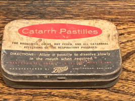 Vintage Boots Catarrh Pastilles Hinged Tin Nottingham England - $9.69