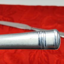 2X Oneida Tiramisu Butter Knives Quality 18/10 Stainless - $9.98