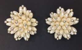 Vintage Clip On Earrings Faux Pearl Silver Tone Cluster Beaded Large 1.75&quot; - £8.65 GBP