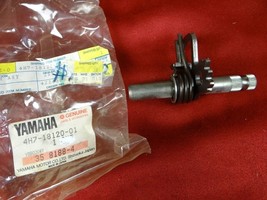 Yamaha Lever, Shift NOS 1980-86 XJ 650 700 750 Maxim, 4W5-18120-00, 4H7-... - £16.59 GBP