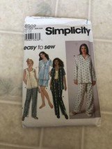 Simplicity Womens Pajamas Sizes 26W-32W Uncut Pattern 8922 - £14.43 GBP