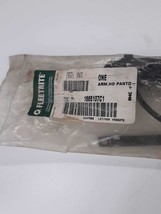 Fleetrite 1665107C1 Navistar Wiper Arm With Washer Hose  - $377.61 MXN