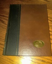 1984 World Book Yearbook Encyclopedia Scott Fetzer Company - $14.99