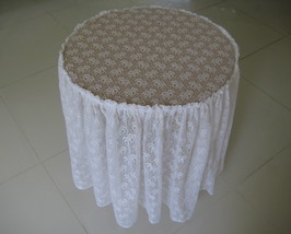 Tablecloth - round - Handmade - 24&quot; diam. - 21&quot; long white Lace - Fancy Detail  - £27.93 GBP