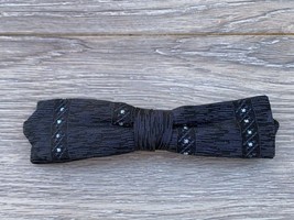 Wembley Mens Bow Tie Blue Dashes Print Rayon Clip On VTG 1940s USA  - $442.88 MXN