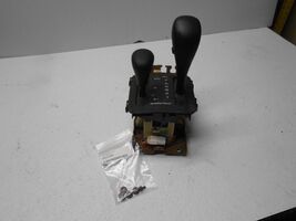 2004 jeep Grand Cherokee Shifter Assembly - $118.99