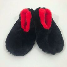 Snoozies Black With Red Kids Medium Shoe Size 2/3 Slippers Non-Slip - $10.88