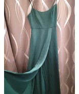 Green Spaghetti Strap Long Dress - $475.94 MXN