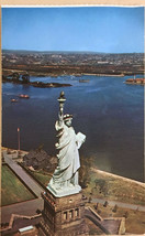 Vintage Postcard of The Statue of Liberty, NYC, circa 1958 - £7.02 GBP