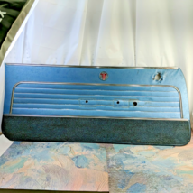 1963 Oldsmobile Cutlass F85 2dr LH Front Blue Interior Door Panel w Embl... - $1,395.74 MXN