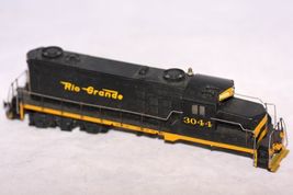 RARE Mantua/Tyco HO Scale Rio Grande EMD GP20 #3044 locomotive for parts - $94.79