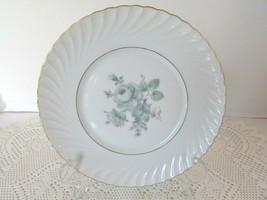 ROYAL BAYREUTH CHINA  7.75&quot; SALAD PLATE FIRST LOVE GERMANY BLUE PEONIE - $165.15 MXN