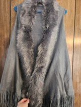 NWT  Kimberly C Grey Vest knit w/fur trim One Size - £22.11 GBP