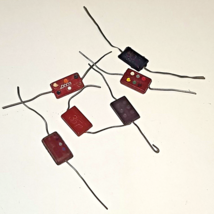 NOS DOMINO CAPACITORS / VINTAGE CAPACITORS 6PCS UNTESTED - £9.36 GBP