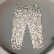 Chicos Capri Pants Camouflage Print Elastic Waist Roll Tab Women's Size 1 - $16.82
