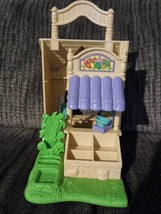 2004 Fisher Price Sweet Streets Fruit Vegetable Stand Market Opens for Play - £7.79 GBP