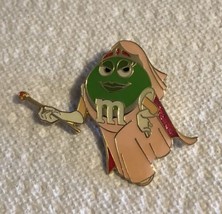 Green M&amp;M&#39;s Candy Dancing Queen Collectable Pin Rare - $16.45