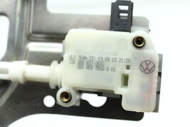 2004-2006 VOLKSWAGEN PHAETON REAR TRUNK LID LOCK LATCH H2116 image 9