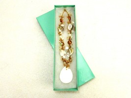 18&quot; Gold Tone Vintage Necklace, Premier Designs, Shell &amp; Beads, #JWL-200 - $14.65