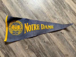 Vintage Notre Dame Irish Mini Felt Pennant NCAA 1950&#39;s Blue Gold 23” - £14.56 GBP