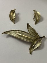 Vintage BSK Brooch And Earrings Set Leaf Design - £13.39 GBP