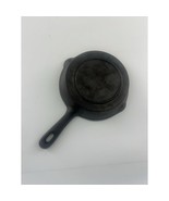 Vintage Cast Iron Small 6 1/2 inch Skillet Black Kitchen Cooking - €9,74 EUR