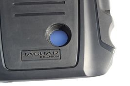 2017 JAGUAR XE SEDAN ENGINE COVER X2268 image 3