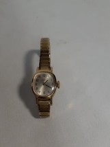 Vintage Timex Watch Women Gold Tone Oval Dial 17mm Stretch Band Manual Wind PART - £7.75 GBP