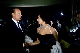 Sophia Loren, shakes hands with Gary Cooper at movie premiere 4x6 photo - £3.72 GBP