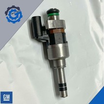 New OEM GM Direct Fuel Injector Assembly 55577403 2016-2020 Chevrolet Buick GMC - £37.33 GBP