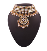 VeroniQ Trends-Traditional Gold Plated Kundan Choker Necklace set with Maang Tik - £139.88 GBP