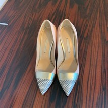 EUC NICHOLAS KIRKWOOD Beige Pumps with Gold Band Snake Print Toe Size 6.5 - $123.75