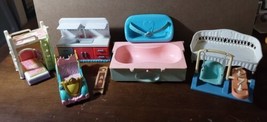 Playset Doll House Play Pieces Lot 20 Stroller Dresser Sink Tub Bunkbeds Couch - £33.36 GBP