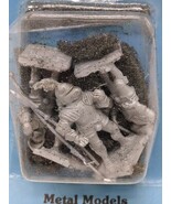 Fortress Figures Armored Knights Metal Models - $459.21 MXN